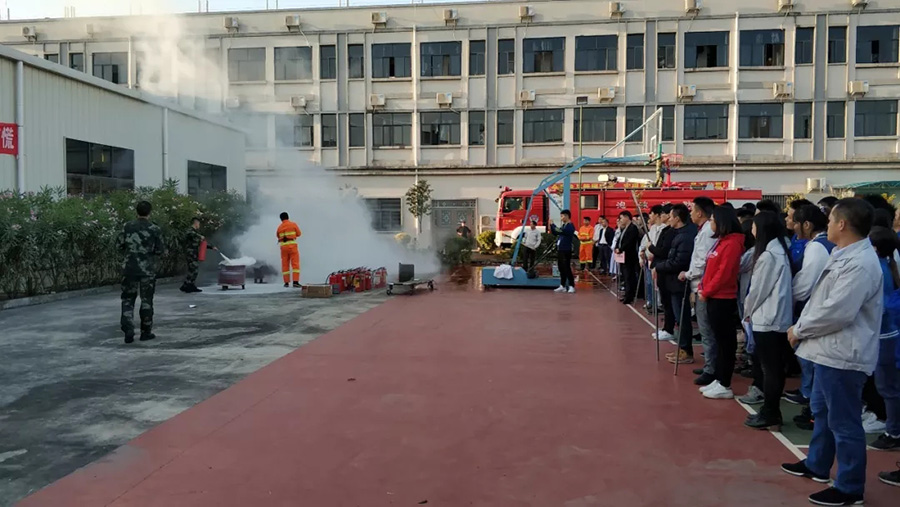 安達(dá)全員行動(dòng)參與2018年度消防應(yīng)急演練 安達(dá)全員行動(dòng)參與2018年度消防應(yīng)急演練