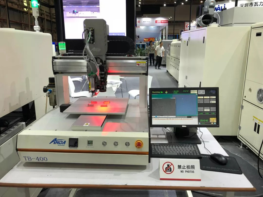 安達堅持自主創新,多部設備首次公開亮相 | 電子制造自動化展報道 安達堅持自主創新,多部設備首次公開亮相 | 電子制造自動化展報道