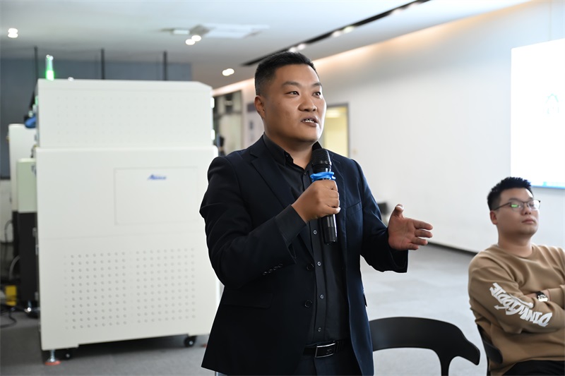 1704244205576376.jpg 5.jpg